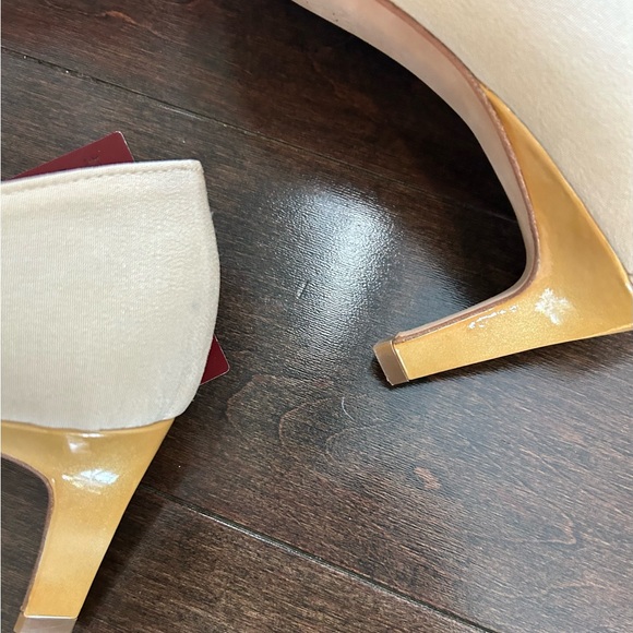 Vintage Bruno Magli “Regency” Beige Heels - Picture 13 of 14